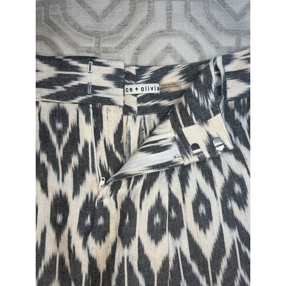 Alice + Olivia Printed Mini Shorts Scarlet Cream & Black Size 2 High waist - Picture 8 of 8